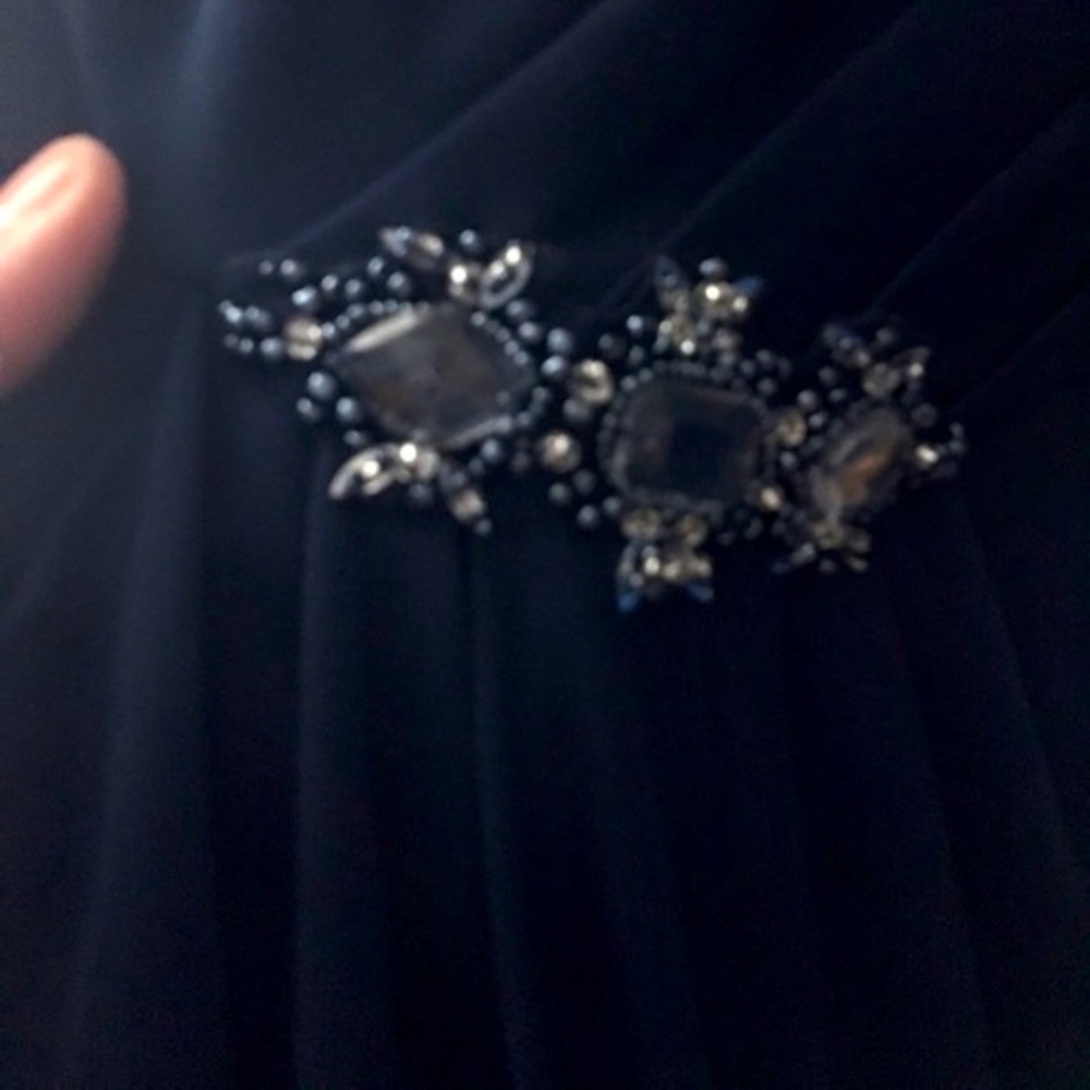 Dress - Picture 2 of 6